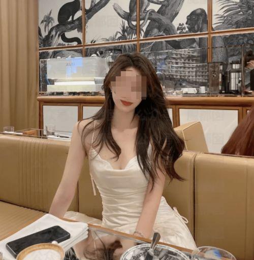 女的网红吃瓜 第2张 女的网红吃瓜 第2张